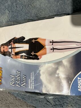 ✨SOLD ON DEPOP ✨ ‘Bad Habit Nun' Costume